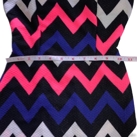 5/25$ ✨ Charlotte Russe strapless Dress - Picture 5 of 6